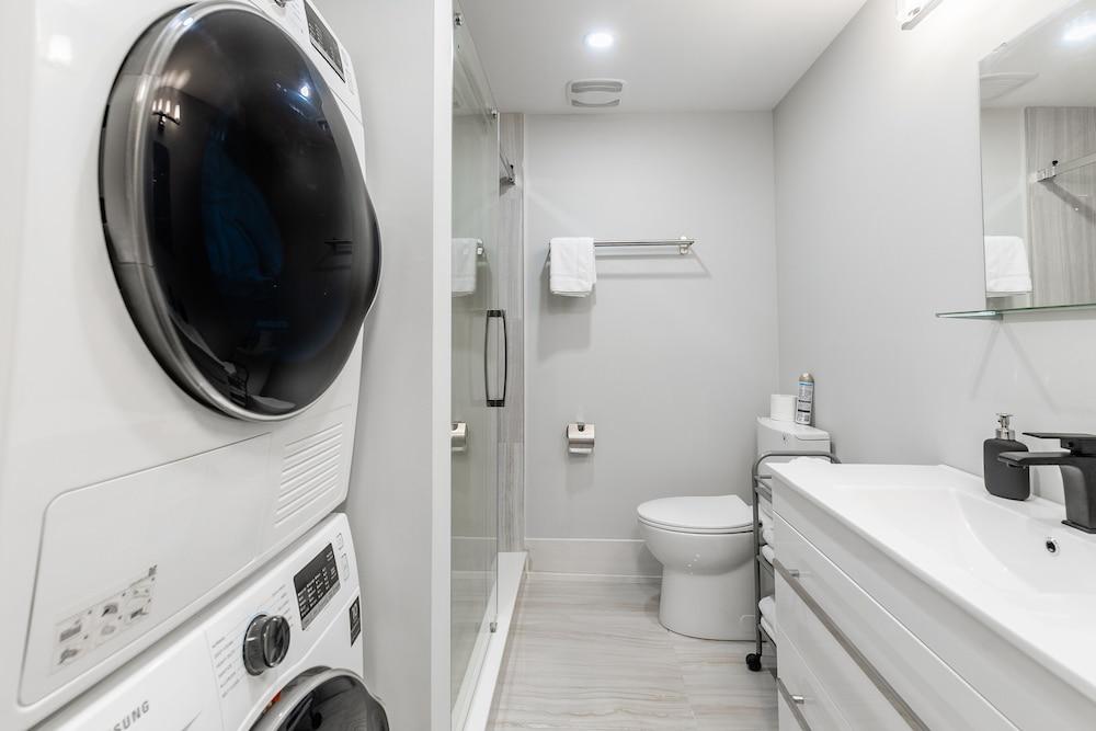 GLOBALSTAY. Fancy Downtown Apartments - Tap to explore photos