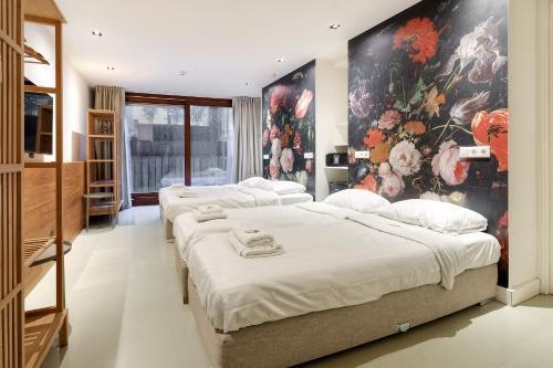 Marnix360apartments-Suites Jordaan - Tap to explore photos