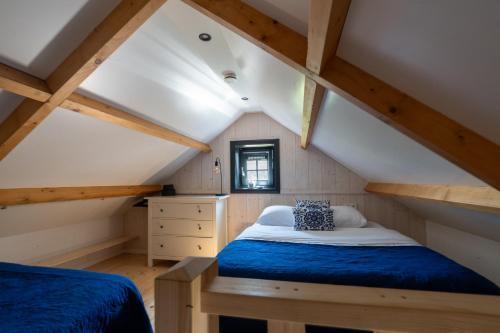 Luxury Chalets Monnickendam - Tap to explore photos