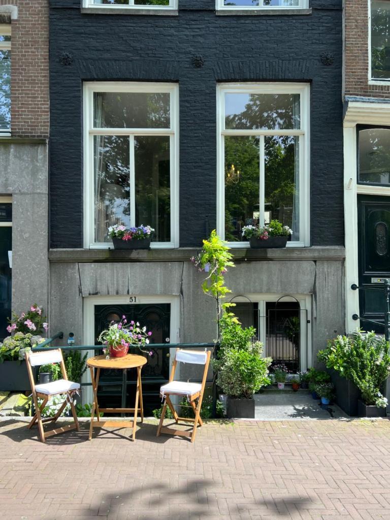 Singel Residence - Tap to explore photos