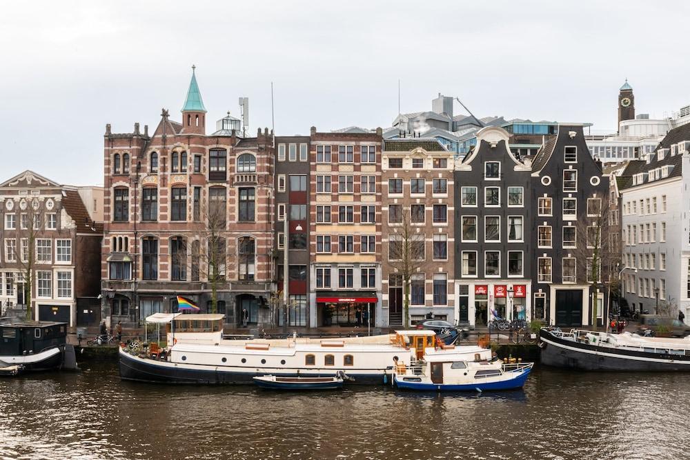 Leonardo Eden Hotel Amsterdam City Center - Tap to explore photos