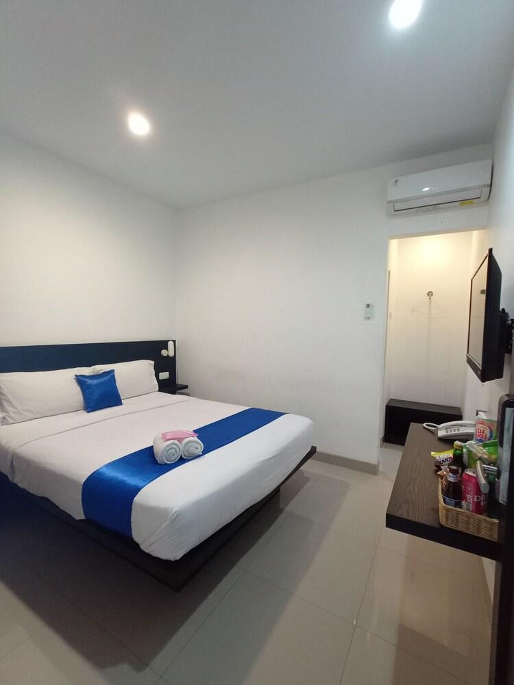 Puri Maju Room Type - Standard Double Room