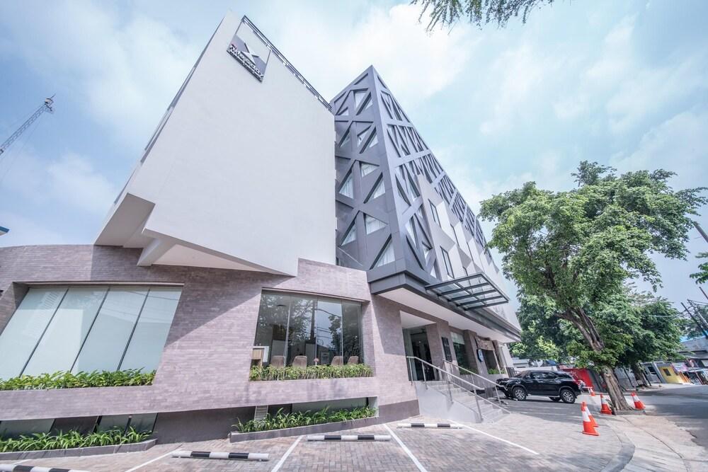 All Nite & Day Residence - Kebon Jeruk - Tap to explore photos