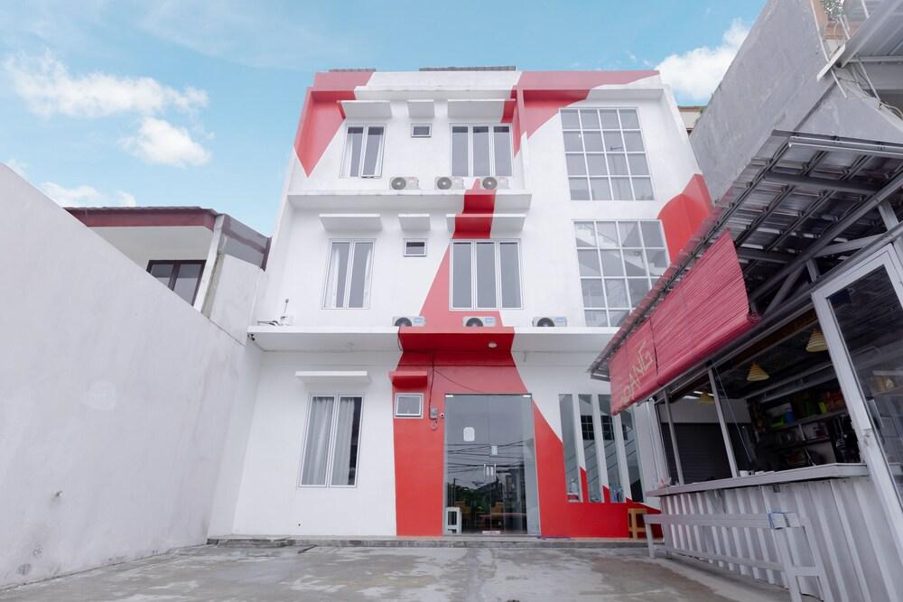 Fongki Place