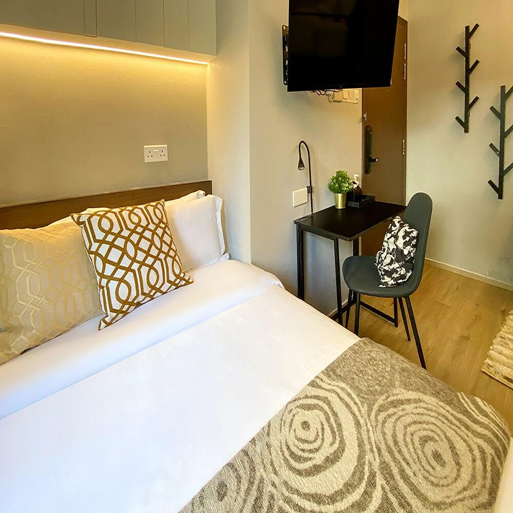 ST Signature Bugis Beach, SHORT OVERNIGHT, 12 hours: check in 7PM or 9PM - Tap to explore photos