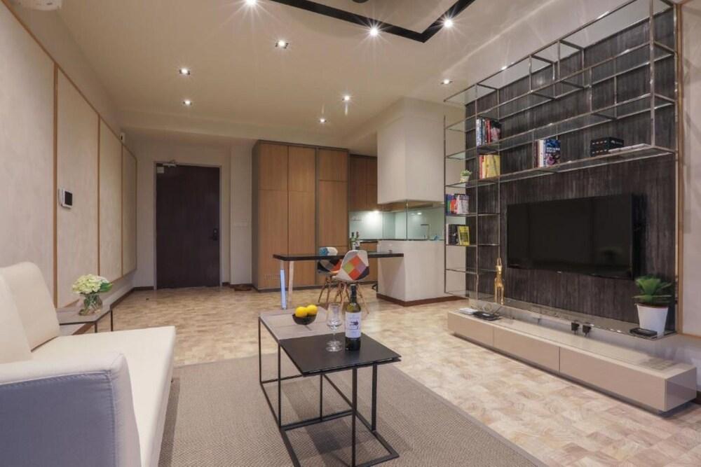 Expressionz Suites by iHost Global Room Type - Premium Family Suite Expressionz Suites by iHost Global Room Type - Premium Family Suite