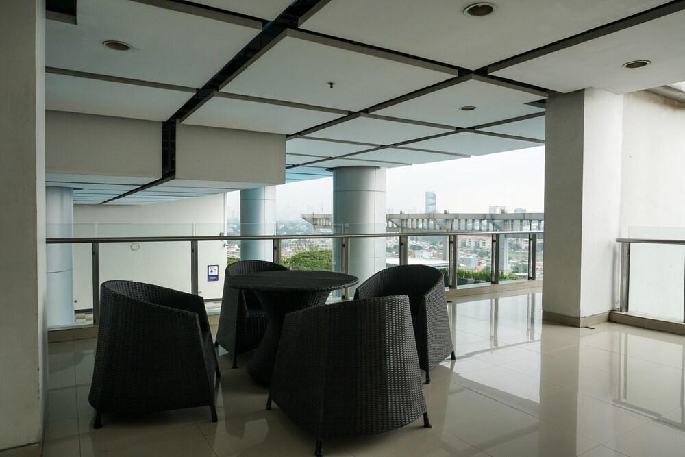 Beautiful Studio at Cosmo Terrace Apartment - Tap to explore photos