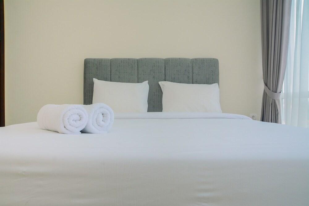 Wonderful 2BR at Menteng Park Apartment Room Type - Room