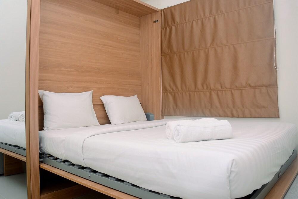 Trendy 2BR Green Pramuka Apartment