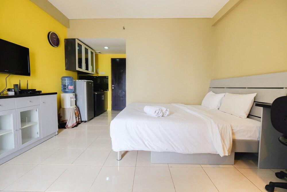 Modern and Comfy Studio Tamansari Sudirman Apartment Room Type - Room