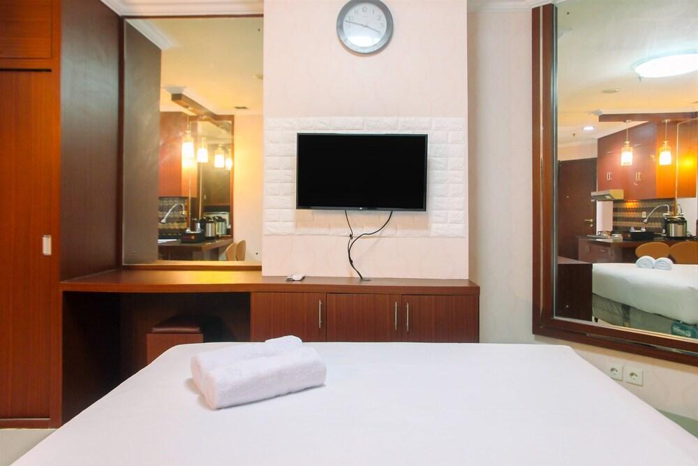 Relaxing Studio Apartment at Mangga Dua Residence - Tap to explore photos