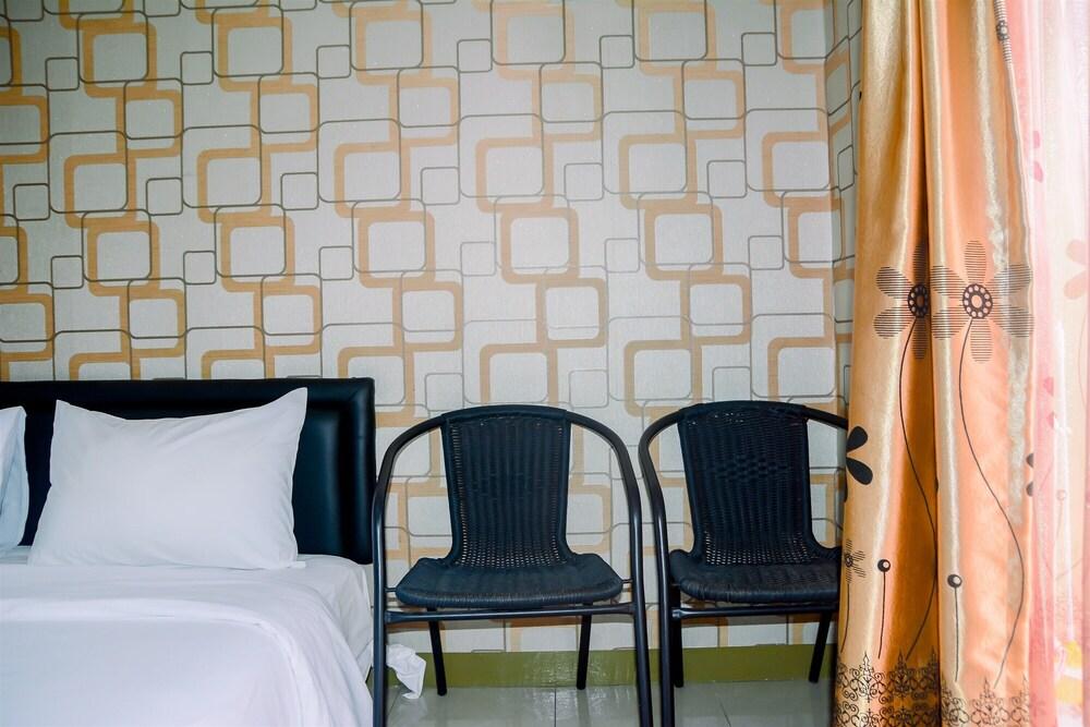 Comfy Studio at Gading Greenhill Apartment - Tap to explore photos