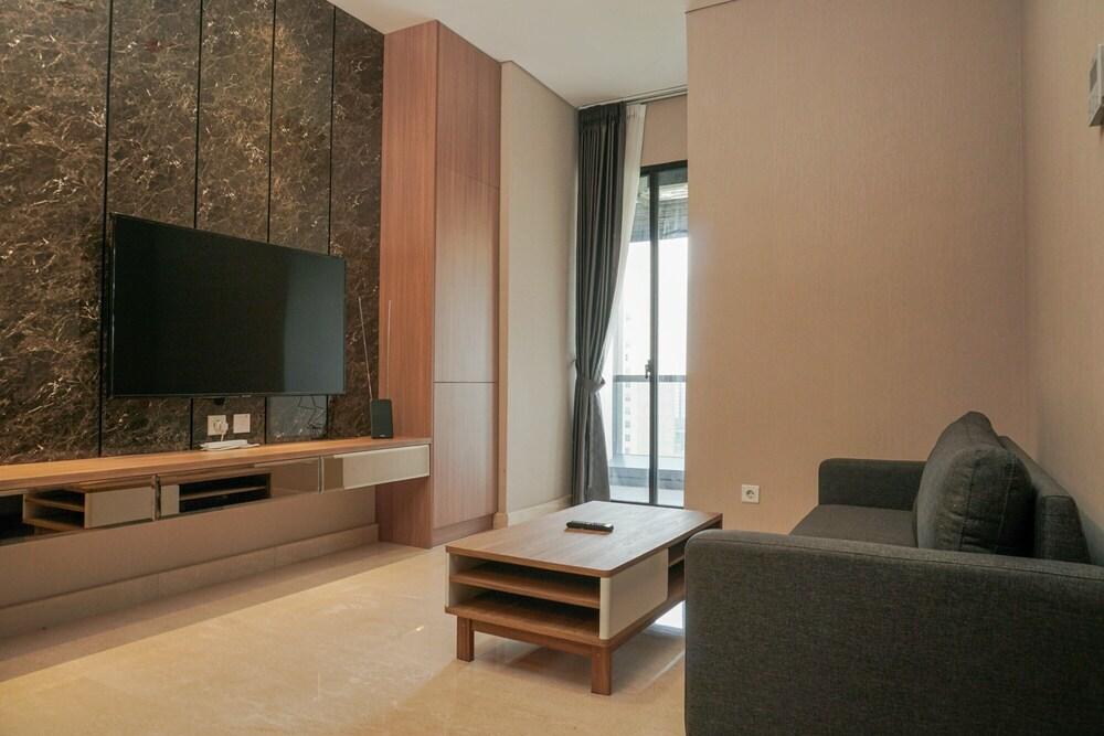 Luxurious 2BR at Sudirman Suites Apartment - Tap to explore photos