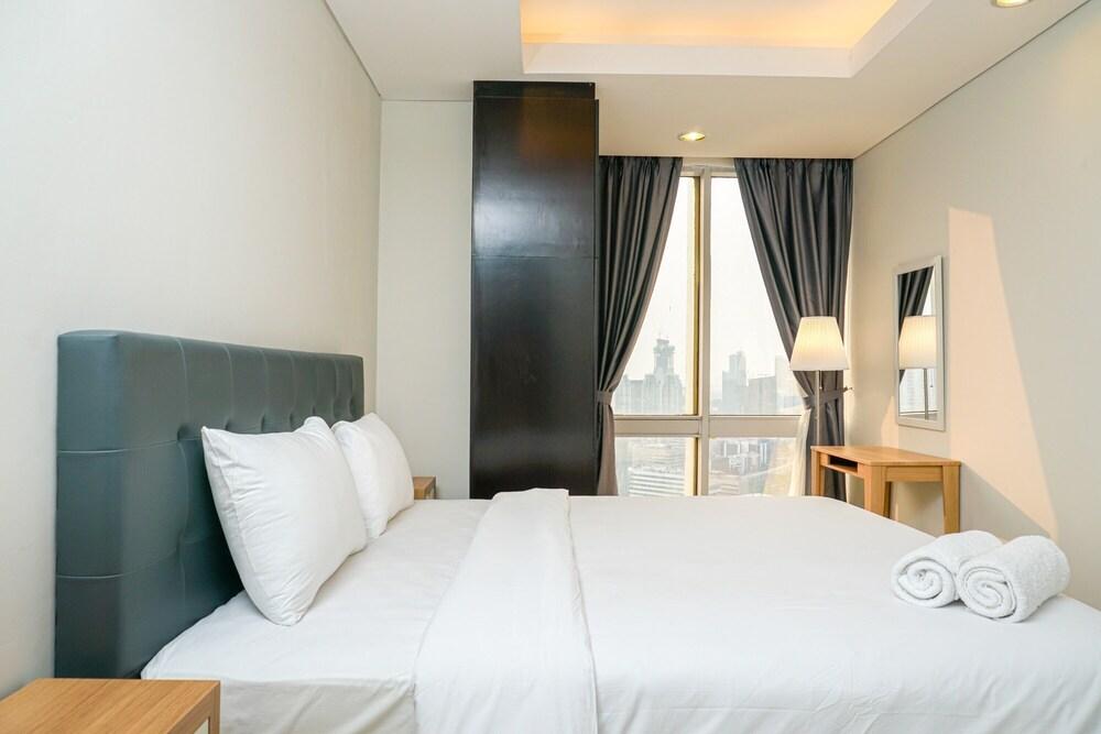 Stunning 2BR at The Empyreal Condominium Epicentrum Apartment - Tap to explore photos