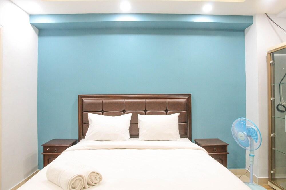 Vibrant Soho Studio Pakubuwono Terrace Apartment