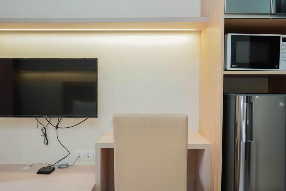 Comfy Studio Apartment at Menteng Park - Tap to explore photos