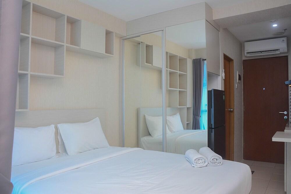 Beautiful and Relaxing Studio Tifolia Apartment
