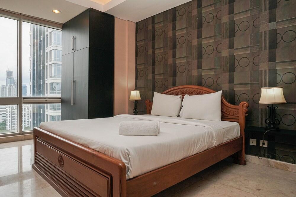 Comfortable and Beautiful 2BR at The Empyreal Apartment