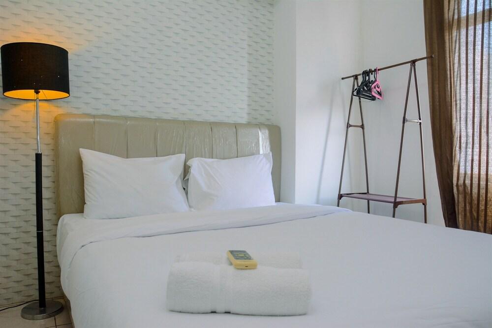 Spacious and Comfortable 2BR Green Bay Pluit Apartment