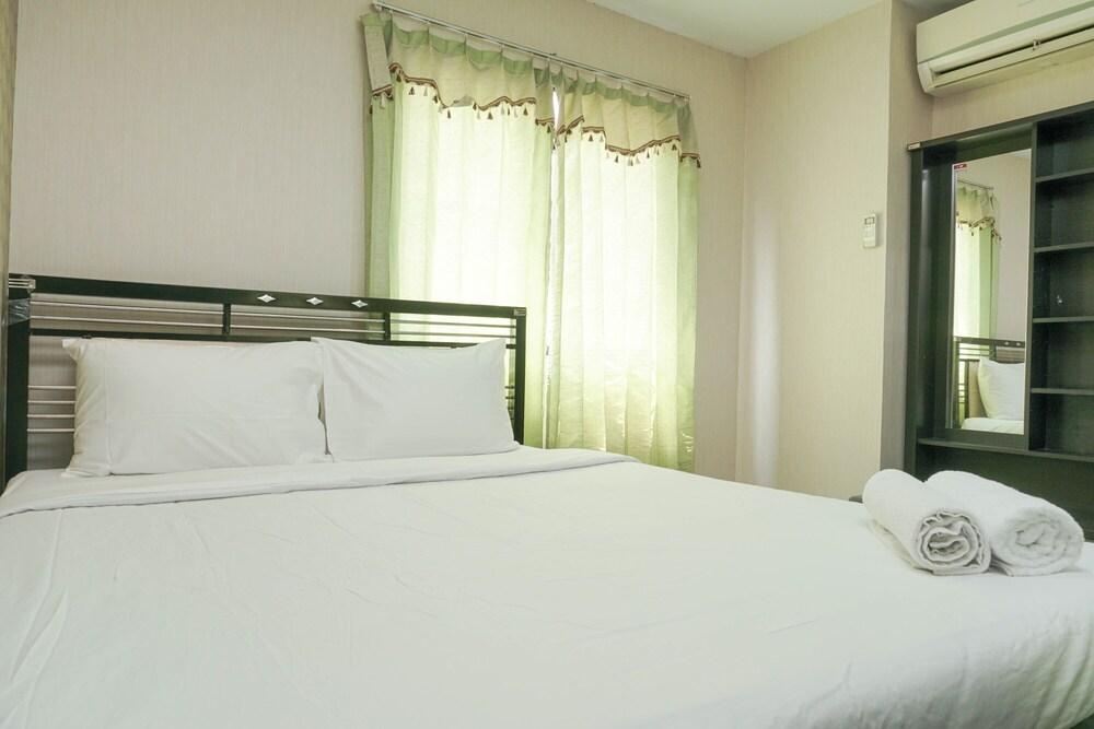 Comfortable 2BR Apartment at Kebagusan City Room Type - Room