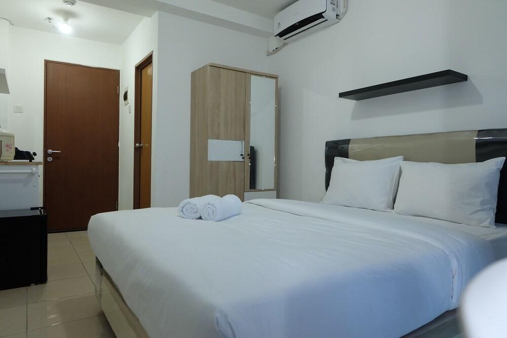 Studio near Bella Terra Mall at Tifolia Apartment - Tap to explore photos