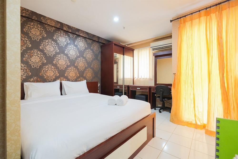 Pool View Studio at Kebagusan City Apartment