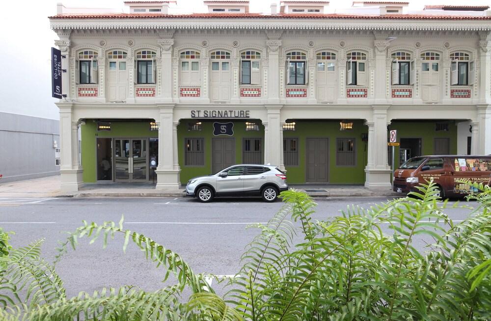 ST Signature Jalan Besar, DAYUSE, 7 hours: 9AM-4PM - Tap to explore photos