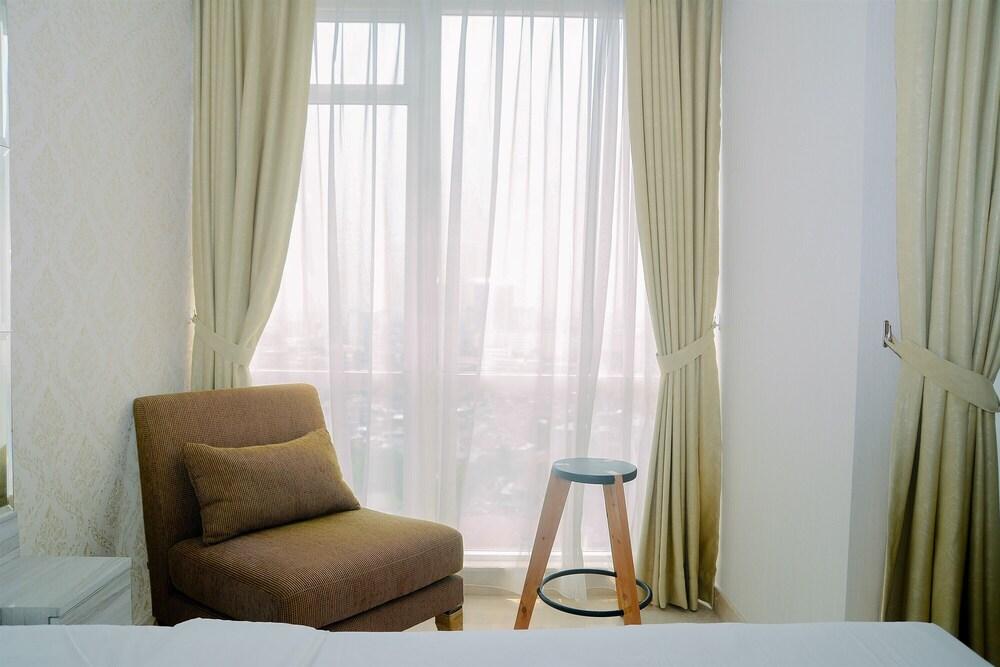 Relaxing Studio Apartment at Menteng Park - Tap to explore photos