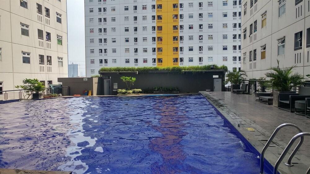 Great Choice Studio Green Pramuka Apartment - Tap to explore photos