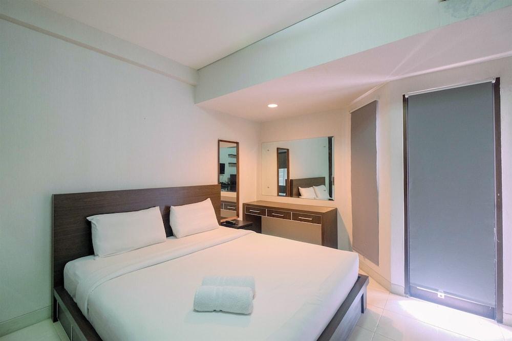 Elegant and Comfy Studio Apartment Tamansari Sudirman - Tap to explore photos