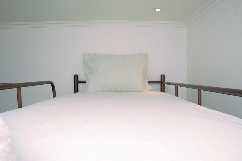 Comfortable 2BR Green Central City Apartment - Tap to explore photos