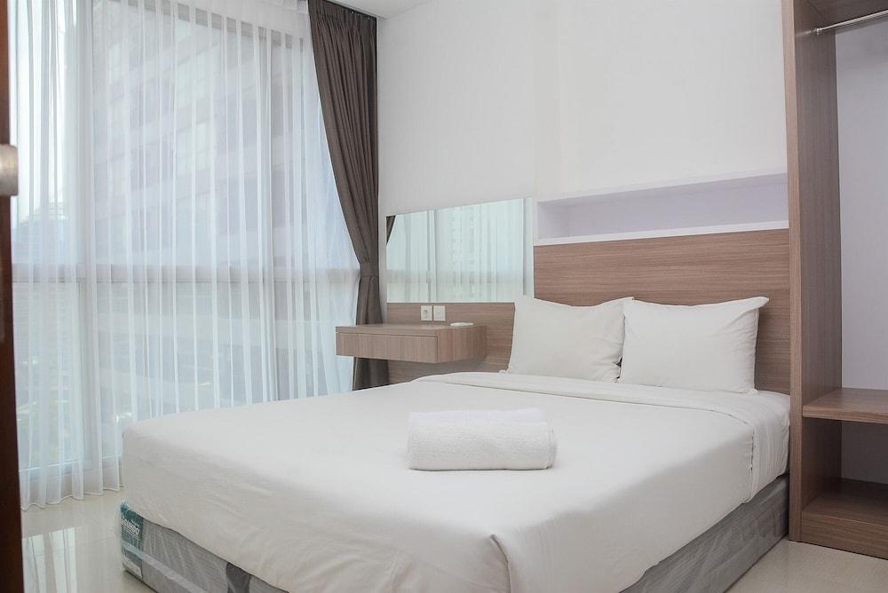 Modern 1BR at Ciputra World 2 Apartment Room Type - Room