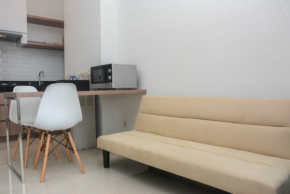 Modern 1BR at Ciputra World 2 Apartment - Tap to explore photos