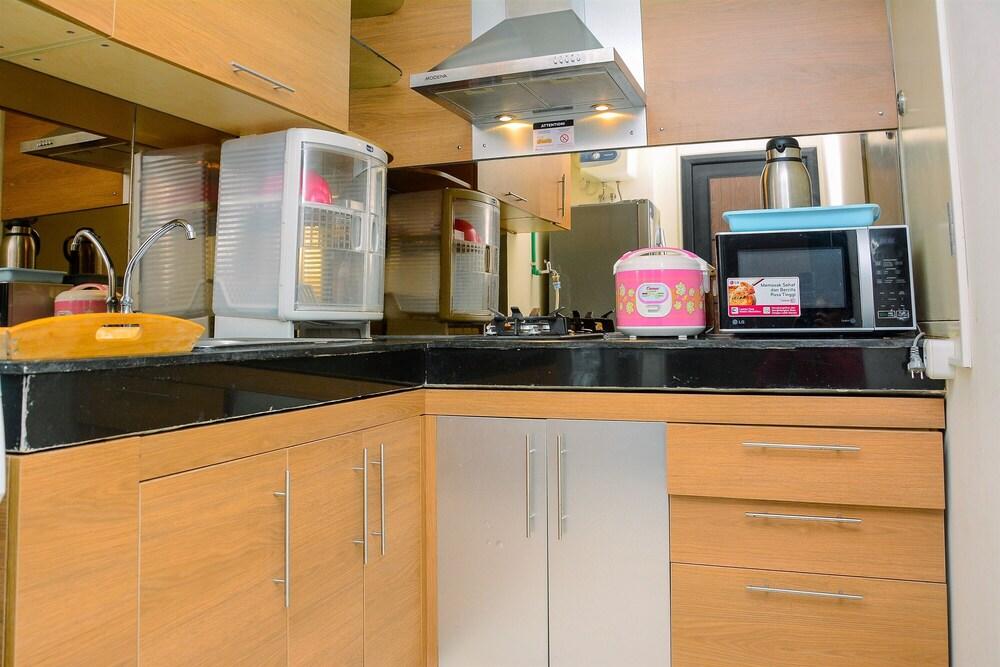 Modern and Luxurious 2BR Dharmawangsa Essence Apartment - Tap to explore photos