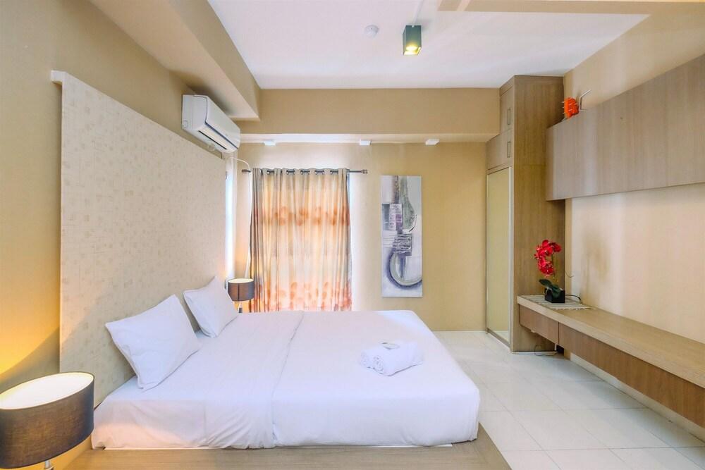 Spacious and Comfortable @ 1BR Salemba Residence Apartment - Tap to explore photos