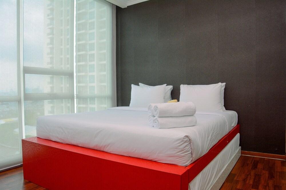 Comfortable and Homey 1BR Apartment at Ancol Mansion - Tap to explore photos