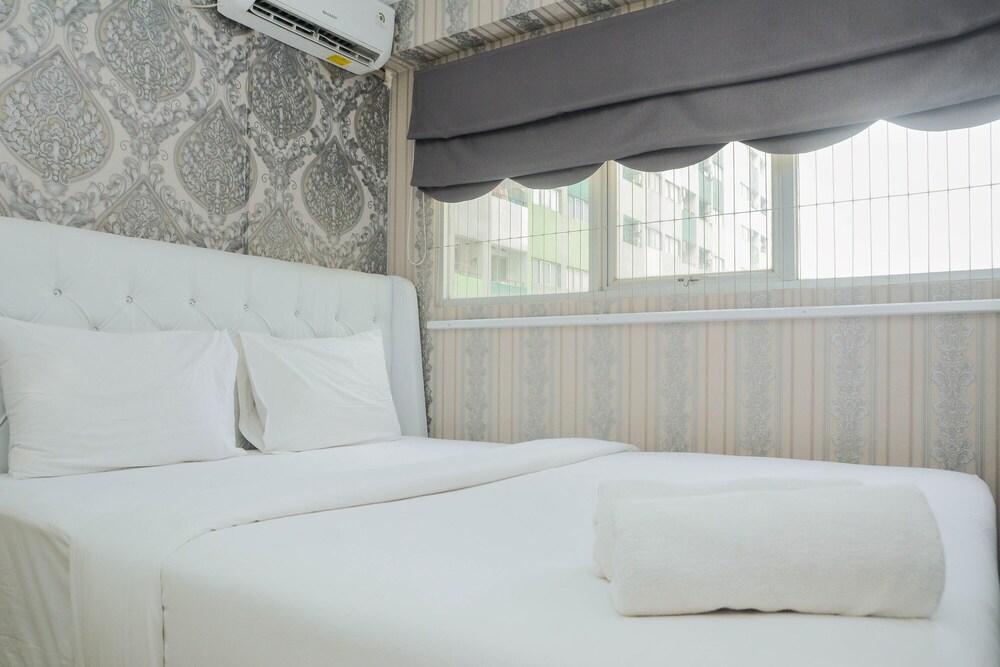 Cozy Room 1BR Gray Tower Sentra Timur Apartment