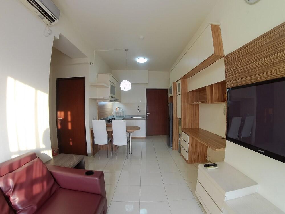 Apatel Salemba Residence Lt.25 - Tap to explore photos