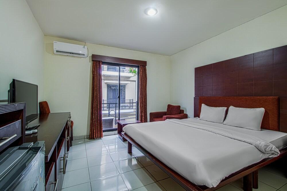 Plaza 68 Residence Room Type - Suite