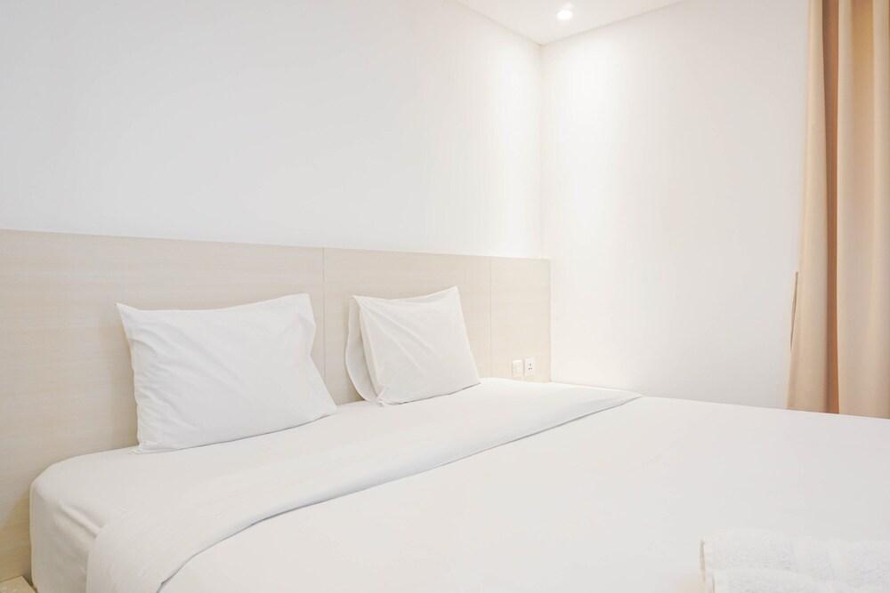 Cozy 1BR Royale Springhill Apartment with City View