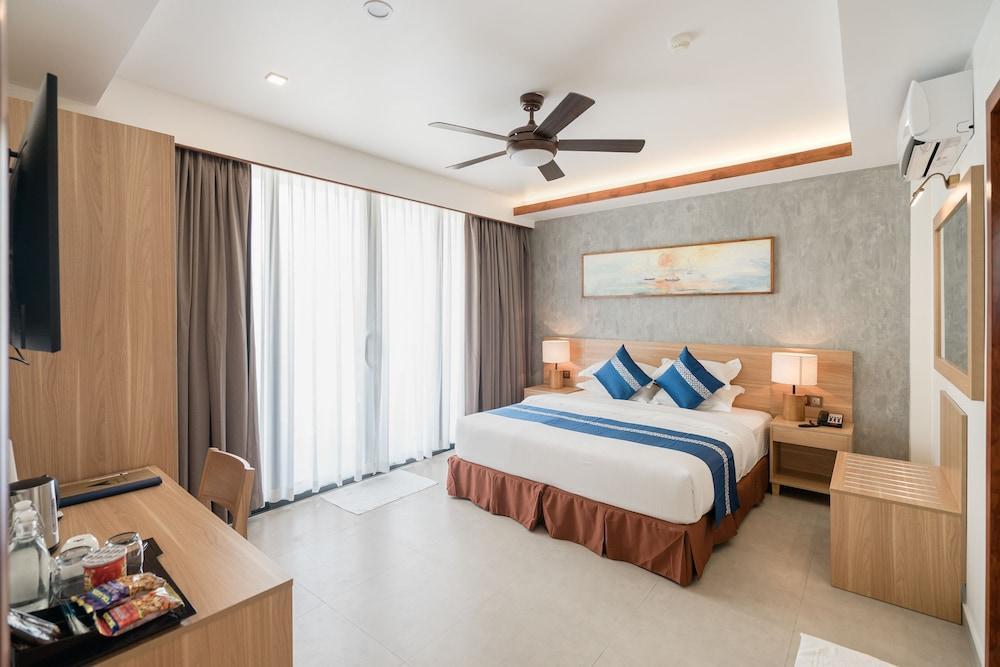 AYALA OCEAN VIEW Room Type - Family Suite AYALA OCEAN VIEW Room Type - Family Suite