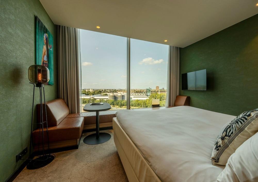 Van der Valk Hotel Amsterdam Zuidas Room Type - Comfort Room, 1 King Bed Van der Valk Hotel Amsterdam Zuidas Room Type - Comfort Room, 1 King Bed