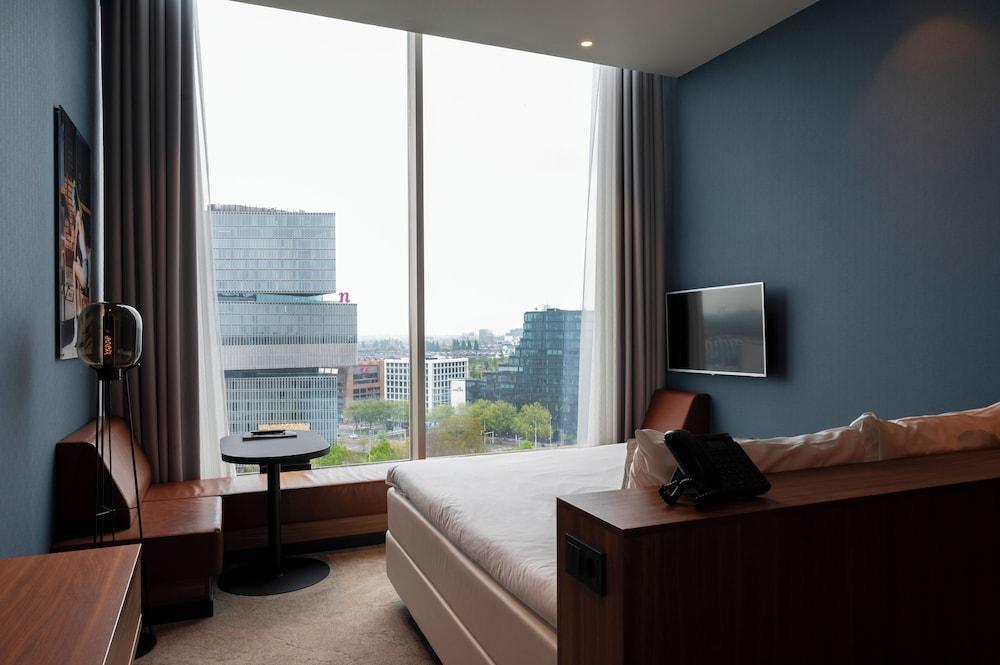 Van der Valk Hotel Amsterdam Zuidas Room Type - Comfort Sky Room, Top Floor