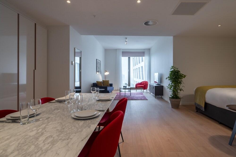 PREMIER SUITES PLUS Amsterdam Room Type - XL Loft