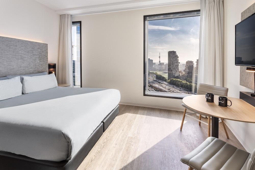 INNSiDE by Meliá Amsterdam Room Type - The Innside Premium Room INNSiDE by Meliá Amsterdam Room Type - The Innside Premium Room