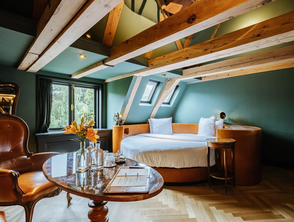 Hotel The Noblemen Room Type - Grand Deluxe Room (Cornelis Drebbel)
