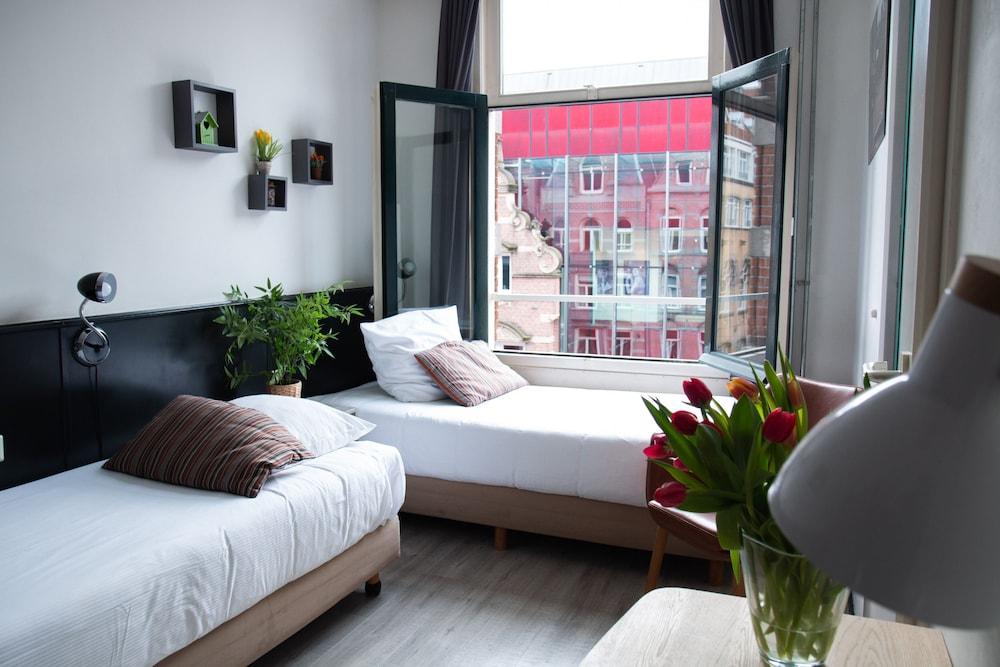 La Boheme Room Type - Standard Room, 2 Twin Beds