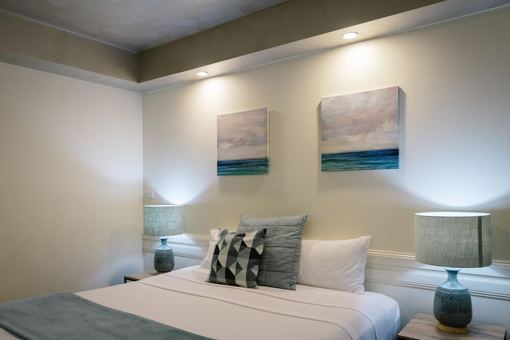 Fairways Resort Room Type - King Suite