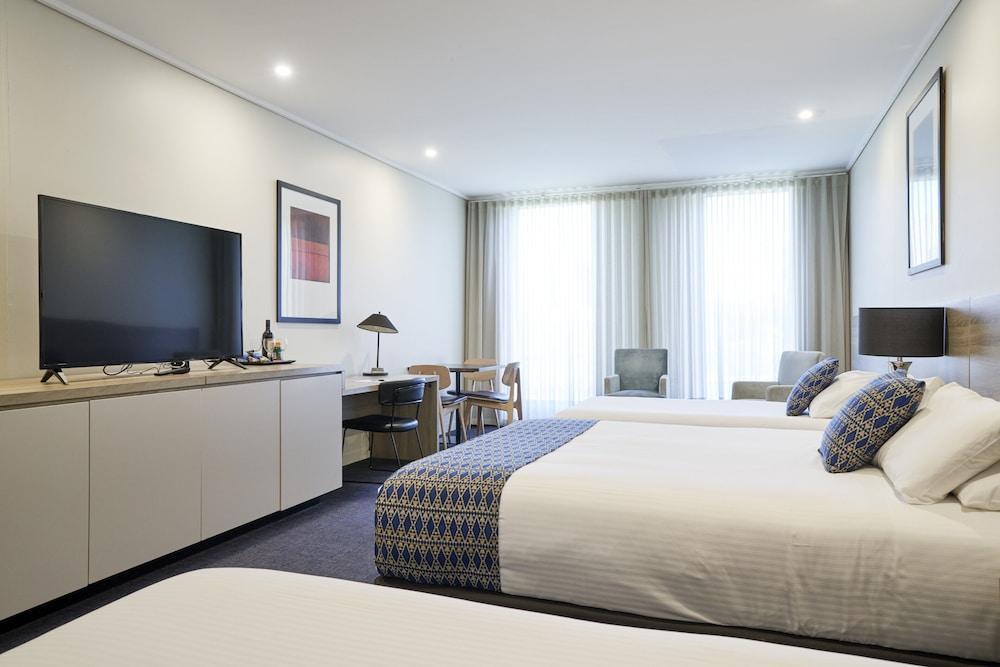 Dingley Hotel Room Type - Comfort Triple Room