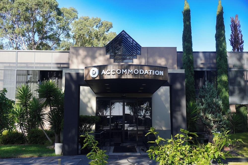 Dingley Hotel - Tap to explore photos